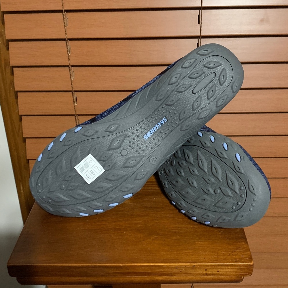 Skechers - Navy Knit Slip-On Sneakers. Wide Fit (10) - Picture 10 of 14